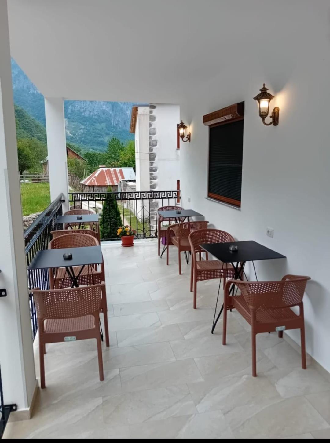 & Bar Restorant Dragobia 5*